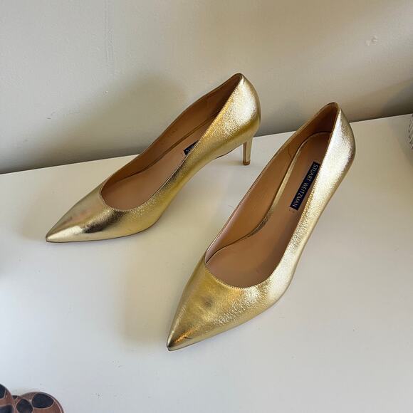 Stuart Weitzman Leather Metallic Gold Pumps 9.5 - Picture 9 of 9